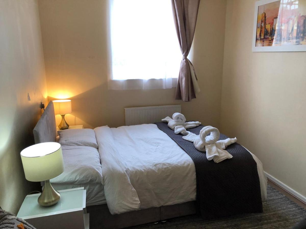 Entire Flat Very Comfortable 1 Bedroom Лондон Экстерьер фото